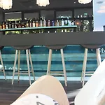 One Hotel 3*
