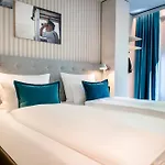 One Hotel 3*
