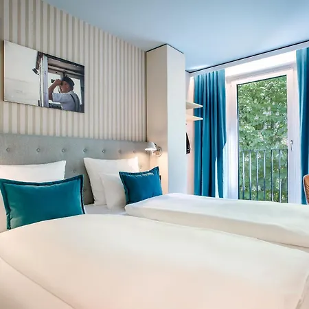 Hotel One