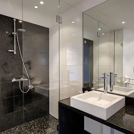 One Hotel 3*