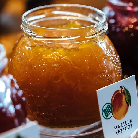 ワン 3* ロストック